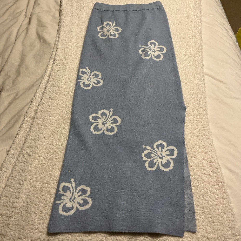Hansen & Gretel Blue Knit Midi Skirt